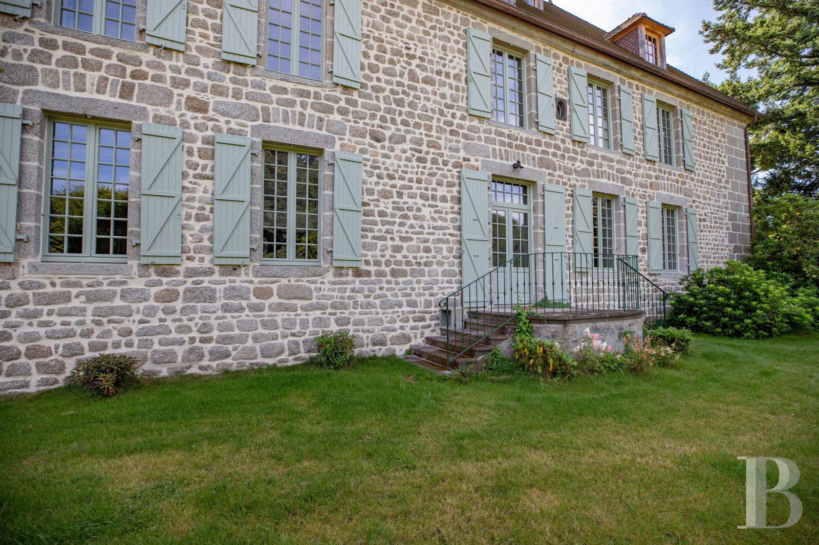 A carefully renovated 19th-century family home in the Plateau de Millevaches nature reserve in Flayat  - photo  n°65